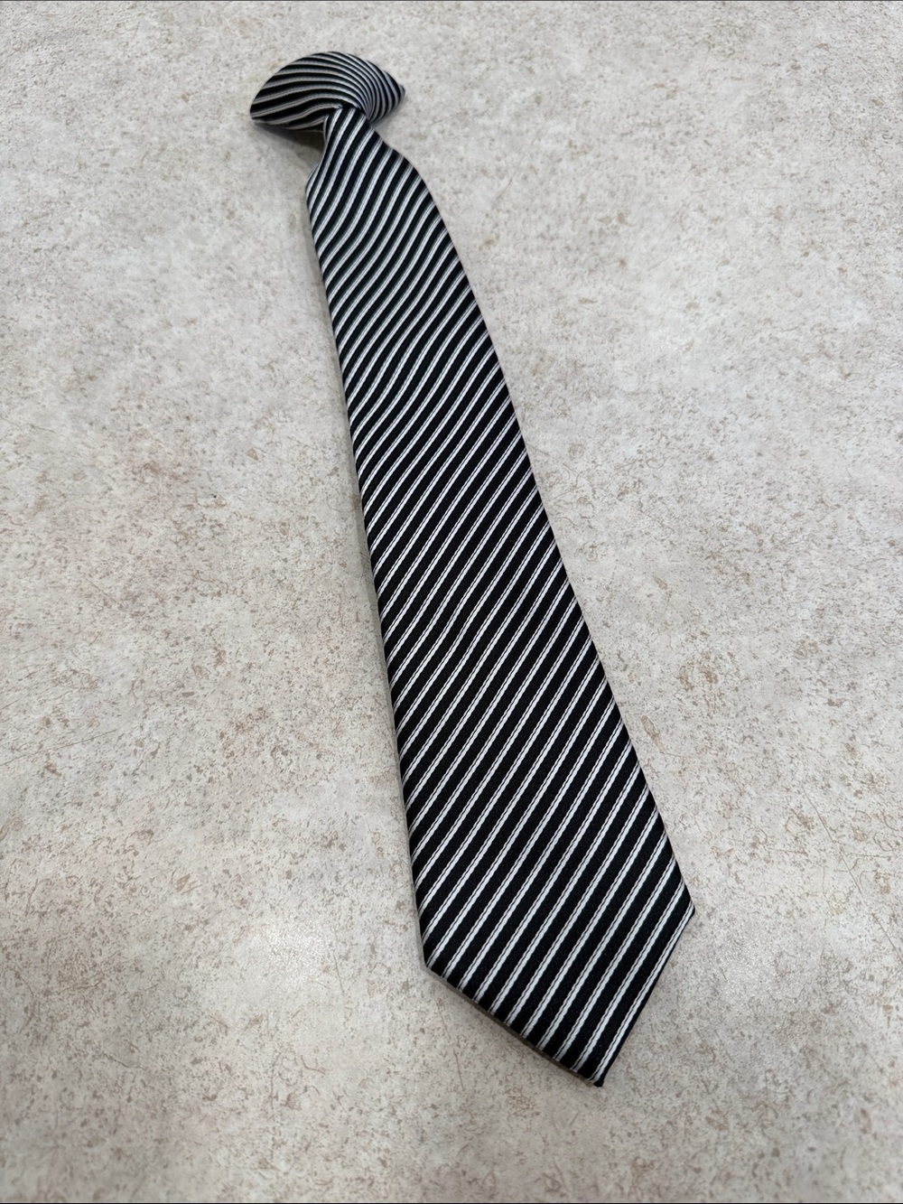 BNWOT CHEROKEE BOYS BLACK & WHITE DIAGONAL WOVEN TIE SIZE LARGE 12-14